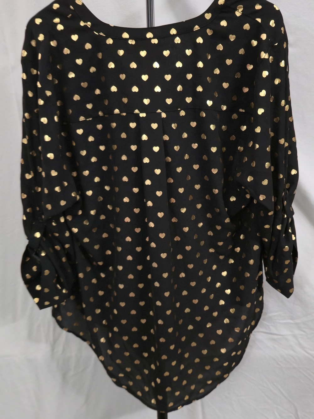 torrid Black Harper V-Neck Blouse with Metallic Gold Heart Print - Picture 2 of 3